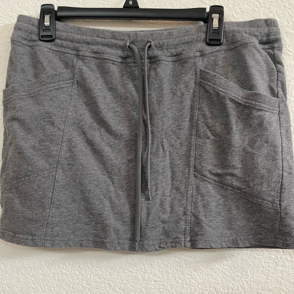 Active skort